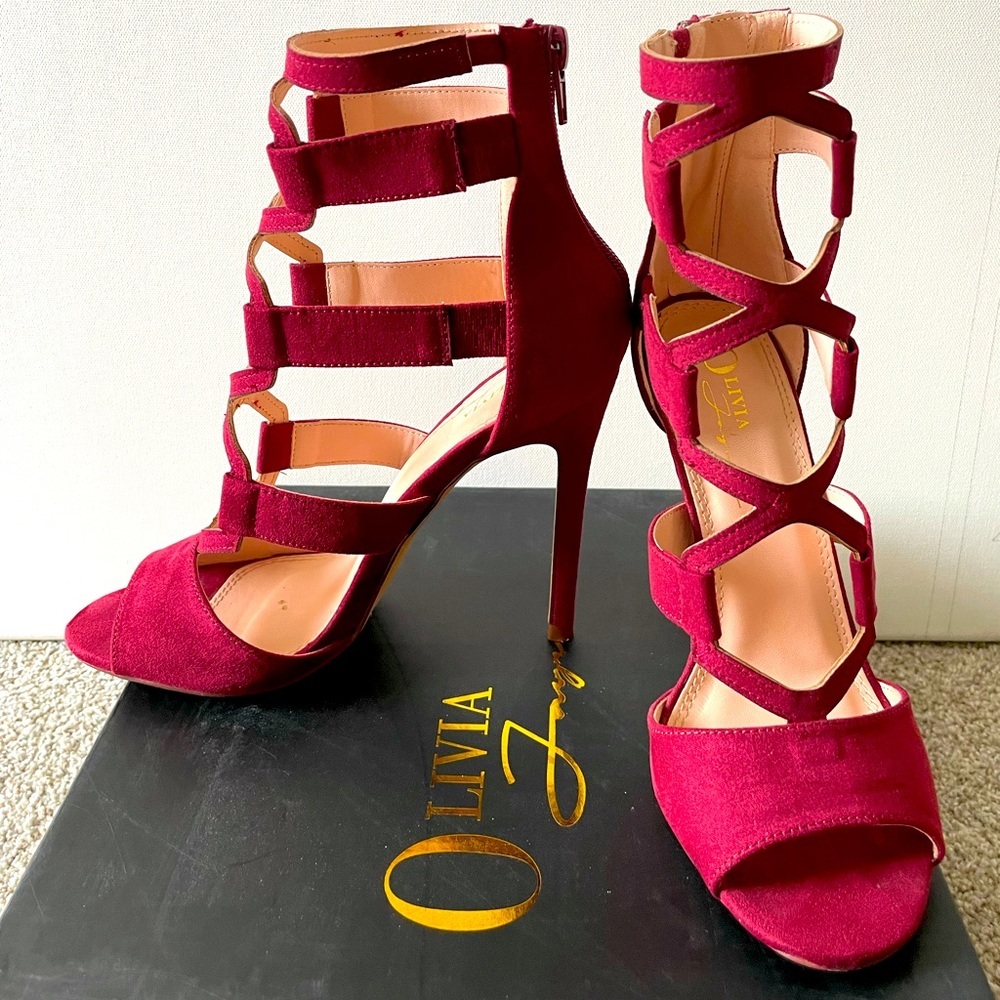 Wine suede 4 1/2 inch heels in good condition. Only wore a few times.